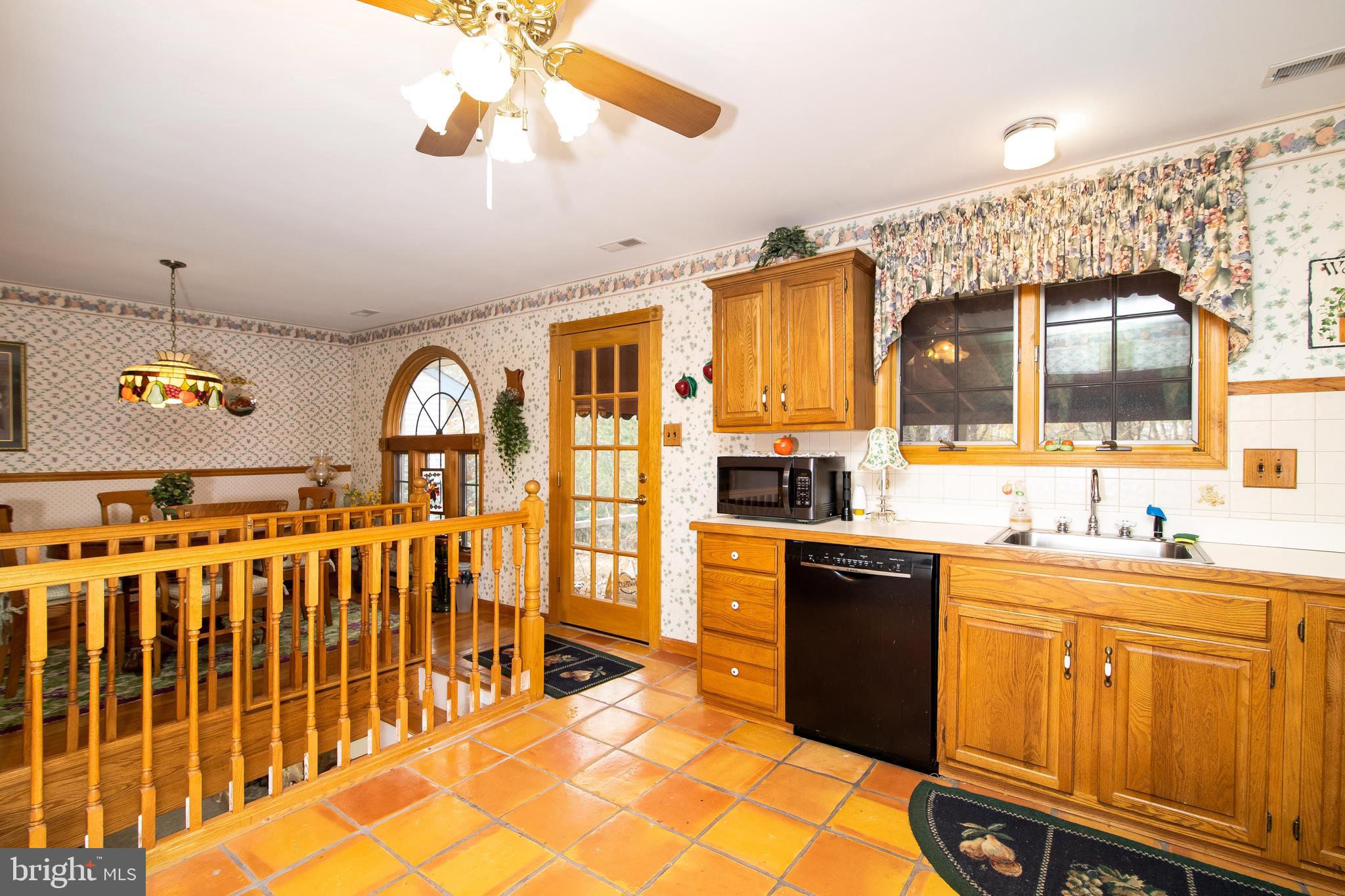 37 Penn Road Voorhees, NJ 08043 - Photo 10 of 45 more kitchen views
