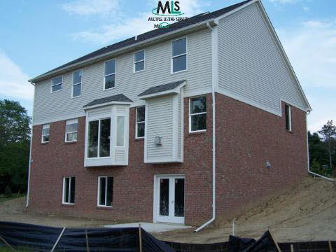 137 Spruce Lane Rochester, MI 48307 - Photo 11 of 12 795152-10.JPG