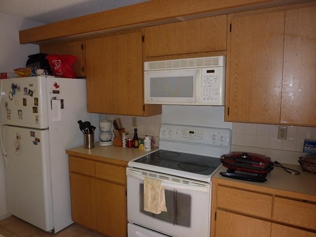 6902 69th Way West Palm Beach, FL 33407 - Photo 7 of 15 Kitchen