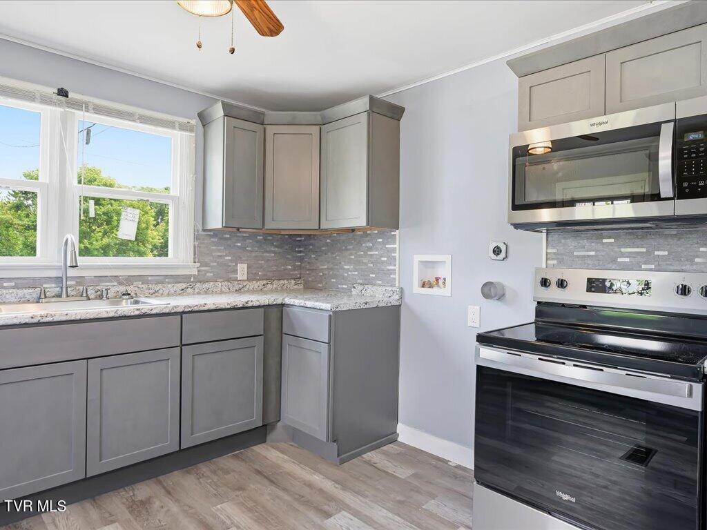 818 Guy Collins Road Morristown, TN 37813 - Photo 6 of 28 818 Guy Collins Rd - 6