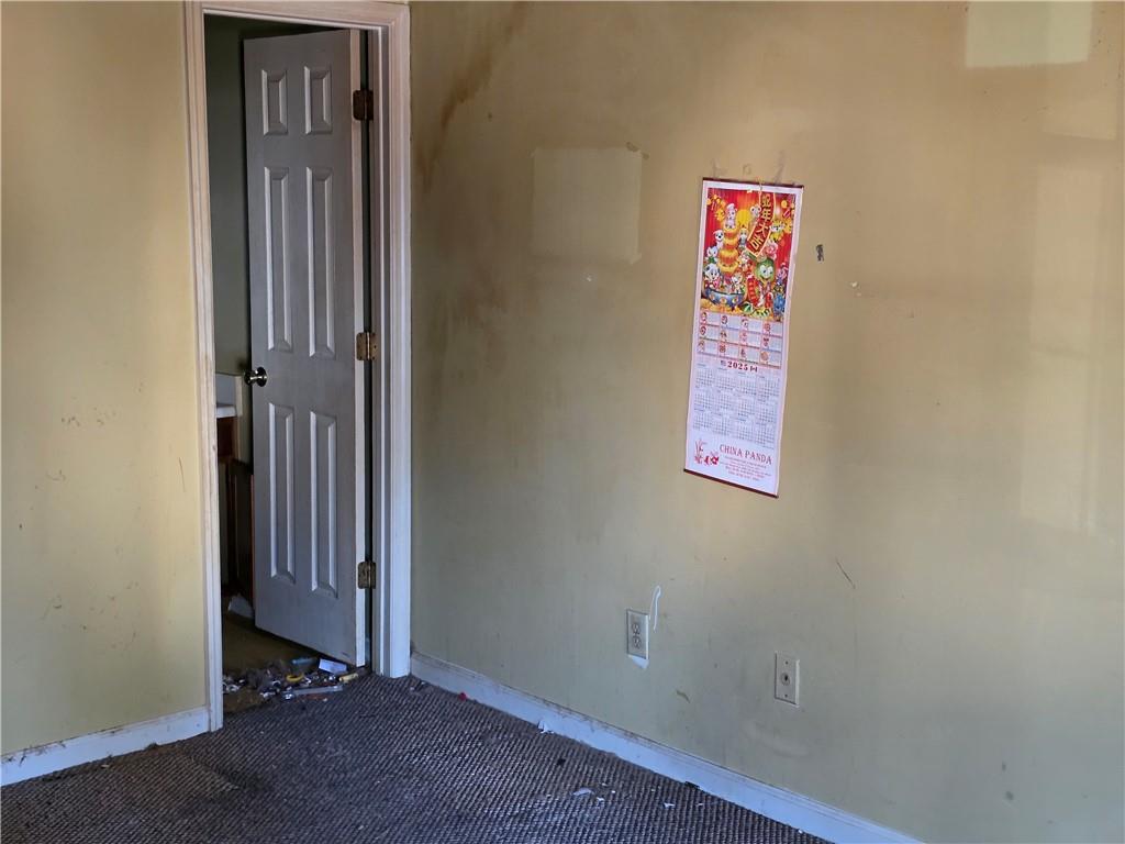 3484 Kingswood Trail Decatur, GA 30034 - Photo 30 of 37 an empty room with closet