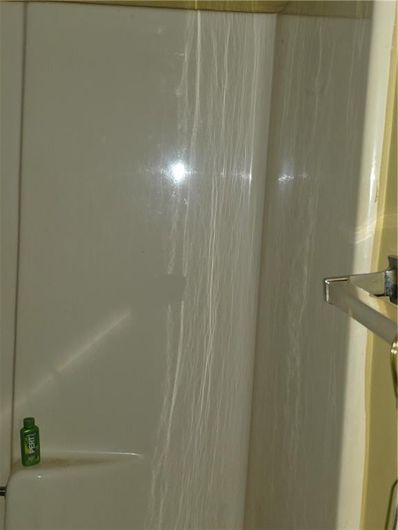 3484 Kingswood Trail Decatur, GA 30034 - Photo 35 of 37 a bathroom with a shower