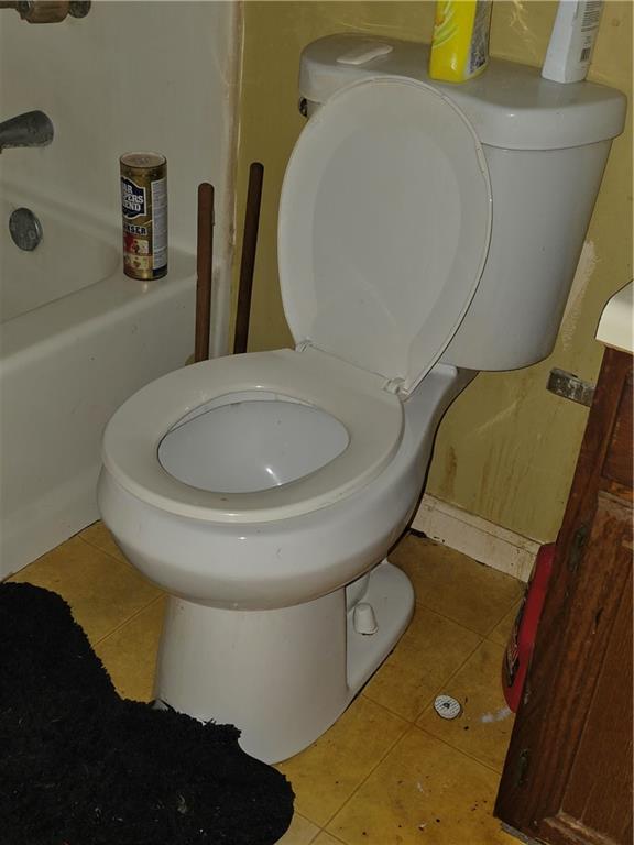 3484 Kingswood Trail Decatur, GA 30034 - Photo 36 of 37 a bathroom with a sink and toilet