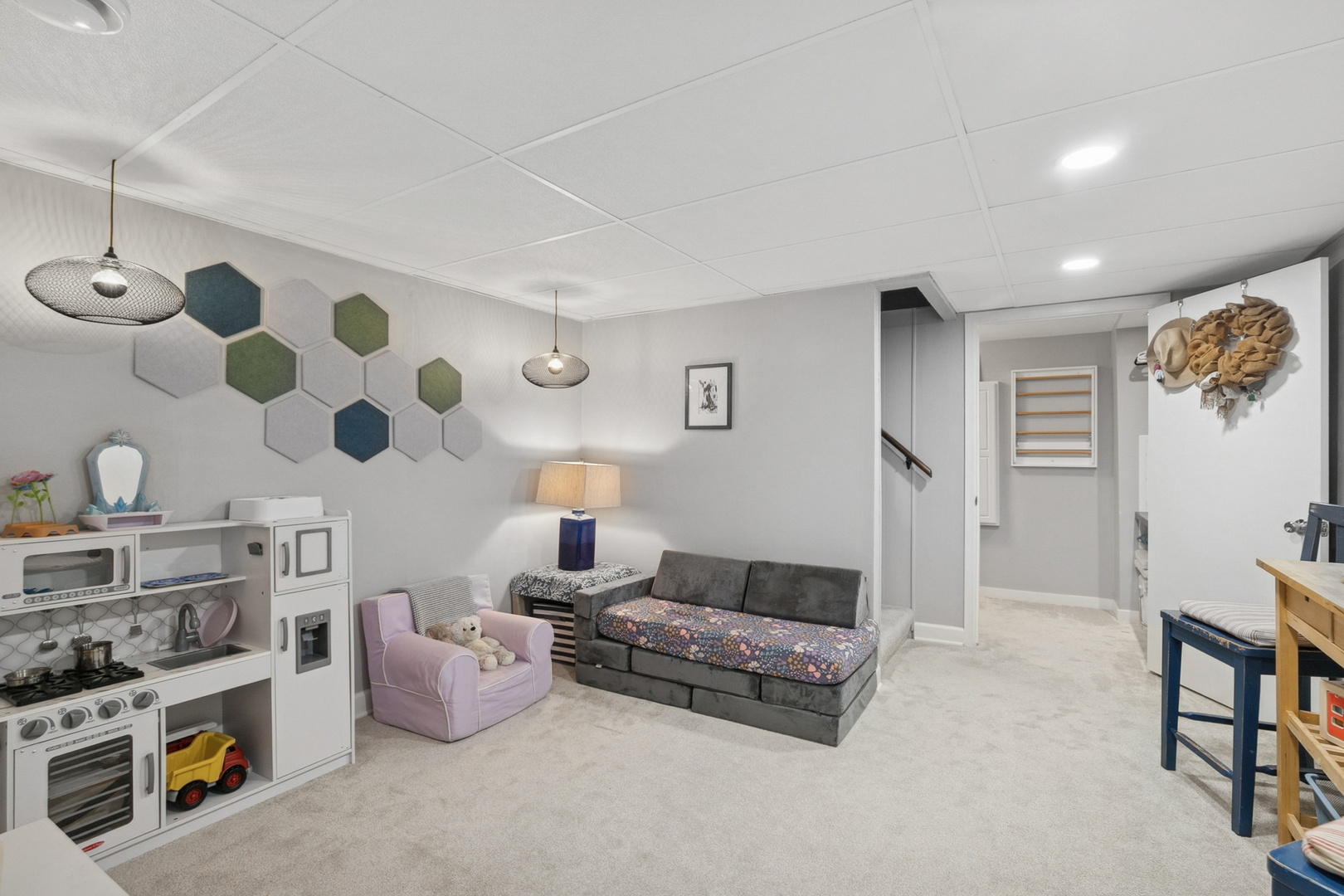 635 East Golf Road Libertyville, IL 60048 - Photo 19 of 21 a living room with furniture and a fireplace