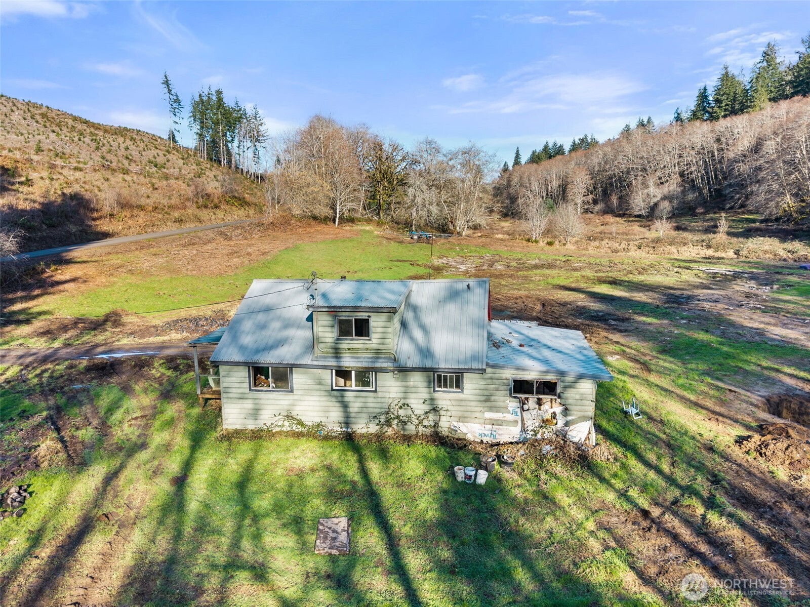 138 Ward Creek Road Raymond, WA 98577 - Photo 3 of 21 Gallery Image 3
