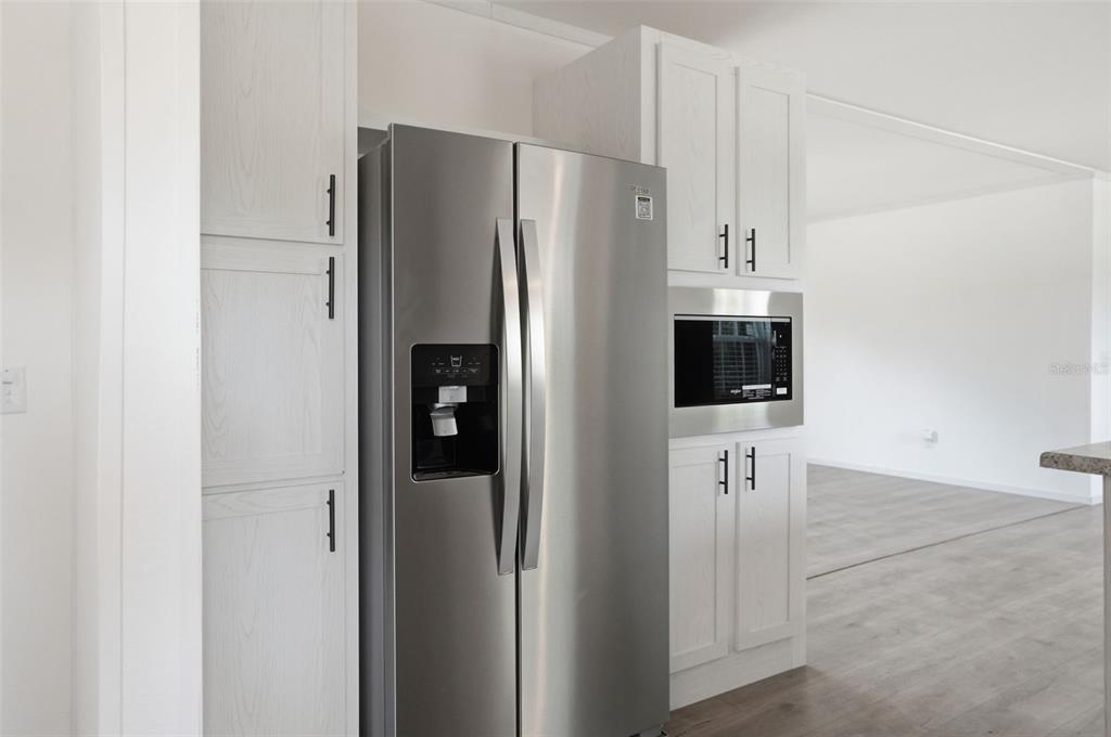 9533 Round Lk Drive Weeki Wachee, FL 34613 - Photo 22 of 68