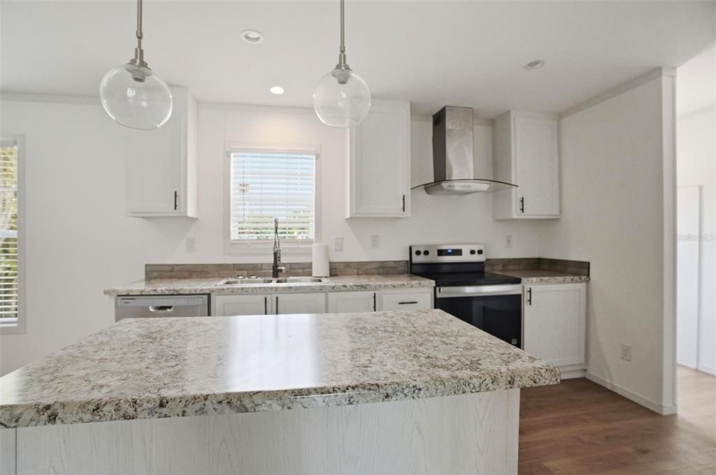 9533 Round Lk Drive Weeki Wachee, FL 34613 - Photo 25 of 68