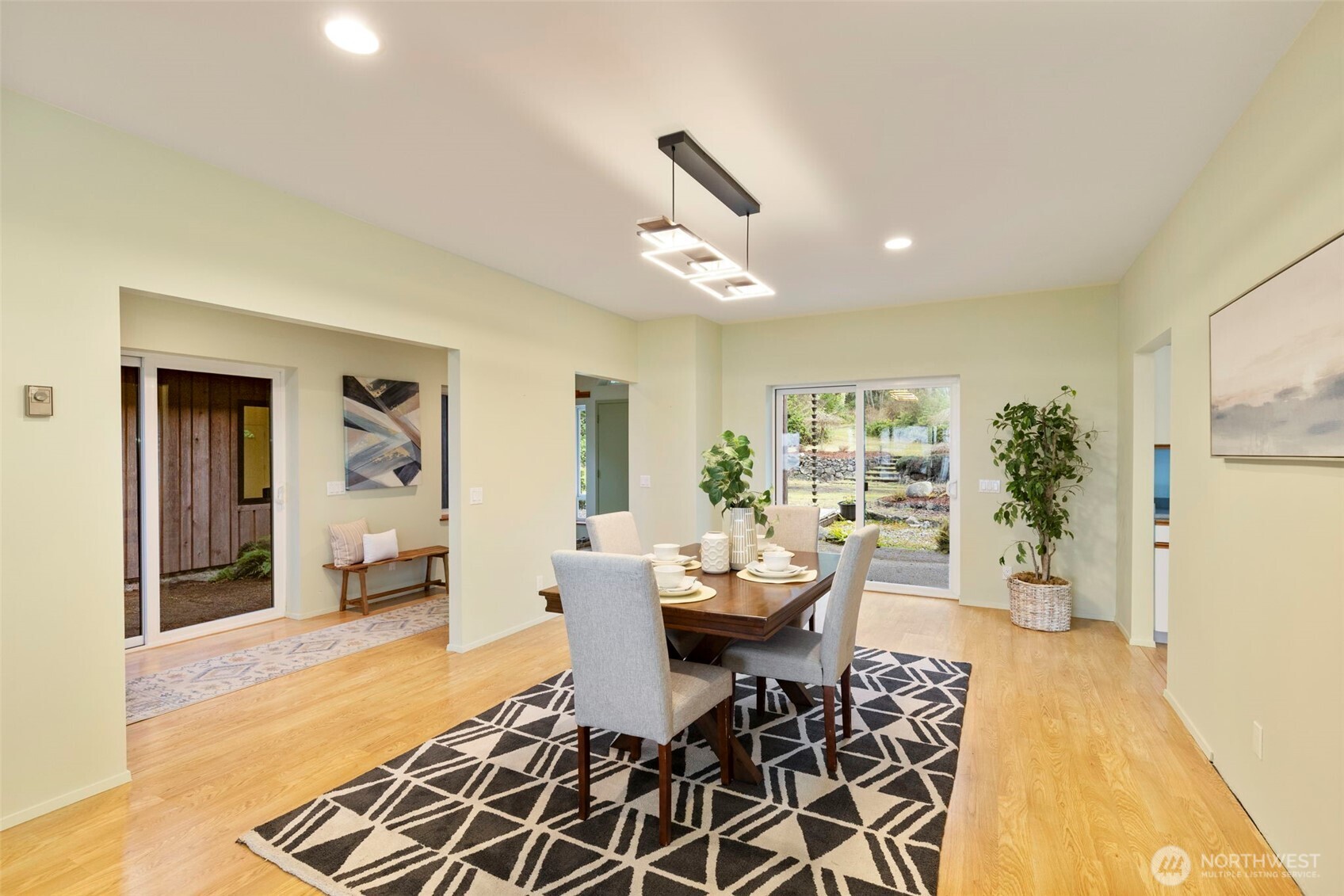 824 Schwartz Road Nordland, WA 98358 - Photo 22 of 40 a view of a dining room with furniture