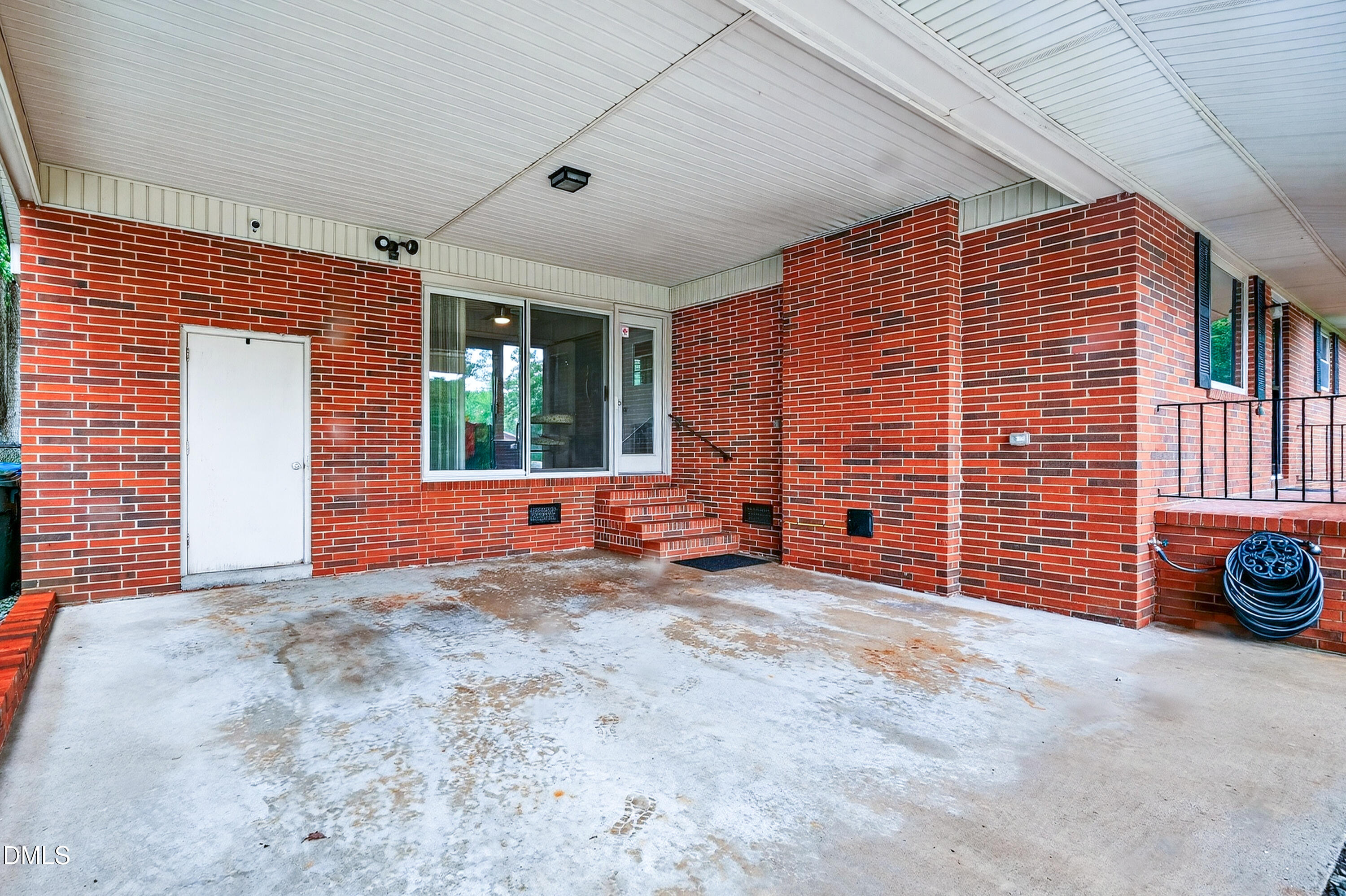 404 Goodwin Road Durham, NC 27712 - Photo 4 of 33 404 Goodwin f (12 of 31)