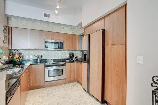$3,500 | 625 Casa Loma Boulevard, Unit LOWER PENTHOUSE 9 1509, Boynton Beach, FL 33435