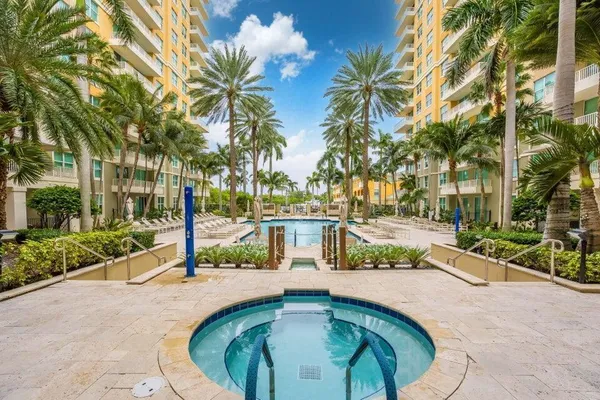 $3,500 | 625 Casa Loma Boulevard, Unit LOWER PENTHOUSE 9 1509, Boynton Beach, FL 33435