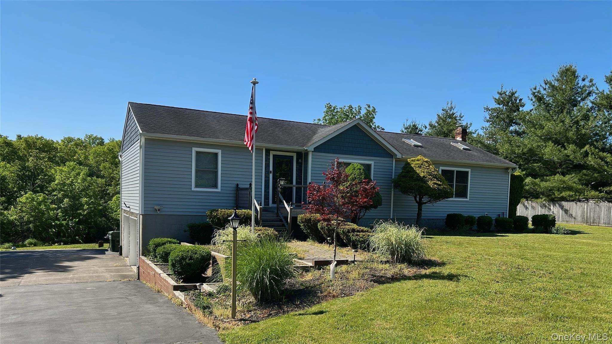 40 Carter Road New Hampton, NY 10958 - Photo 1 of 13