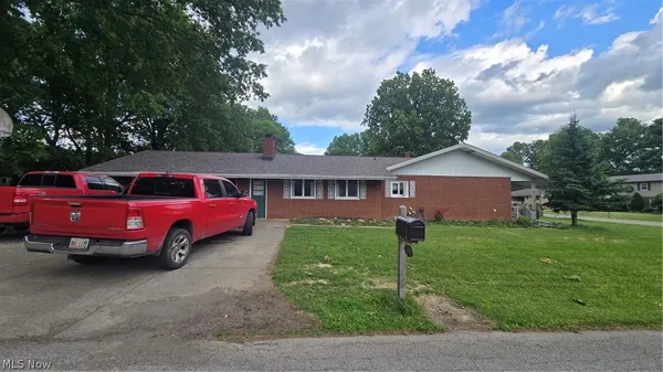 $234,900 | 1204 Roseway Avenue Southeast, Warren, OH 44484