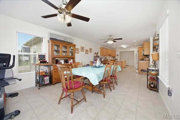 $434,900 | 716 Wedgewood Lane, Trenton, IL 62293