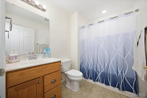 $434,900 | 716 Wedgewood Lane, Trenton, IL 62293