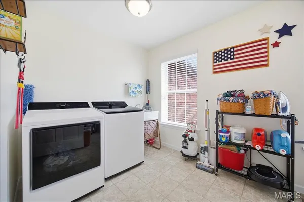 $434,900 | 716 Wedgewood Lane, Trenton, IL 62293