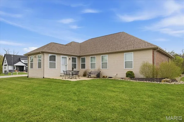 $434,900 | 716 Wedgewood Lane, Trenton, IL 62293