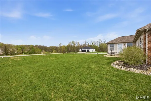 $434,900 | 716 Wedgewood Lane, Trenton, IL 62293
