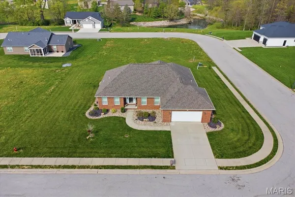 $434,900 | 716 Wedgewood Lane, Trenton, IL 62293