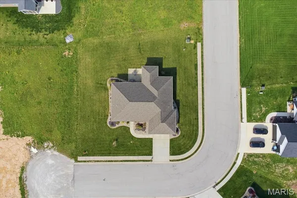 $434,900 | 716 Wedgewood Lane, Trenton, IL 62293