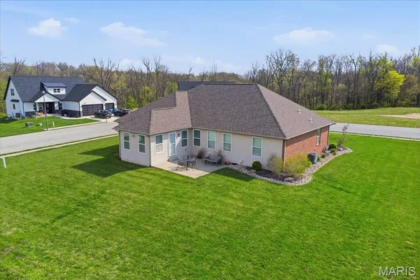 $434,900 | 716 Wedgewood Lane, Trenton, IL 62293