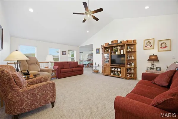 $434,900 | 716 Wedgewood Lane, Trenton, IL 62293