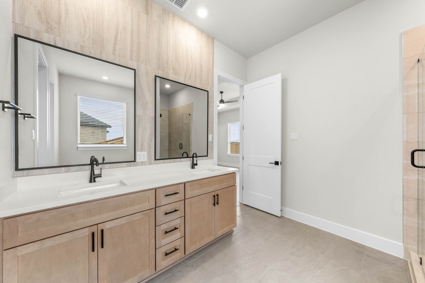 305 Kanarra Crk Road Jarrell, TX 76537 - Photo 5 of 11