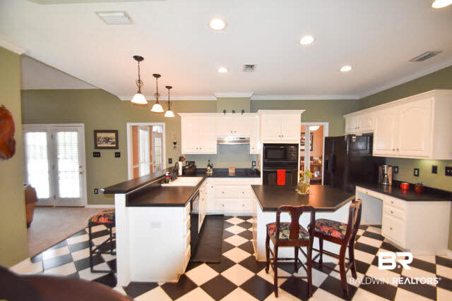 6605 Lubarrett Way Mobile, AL 36695 - Photo 8 of 28