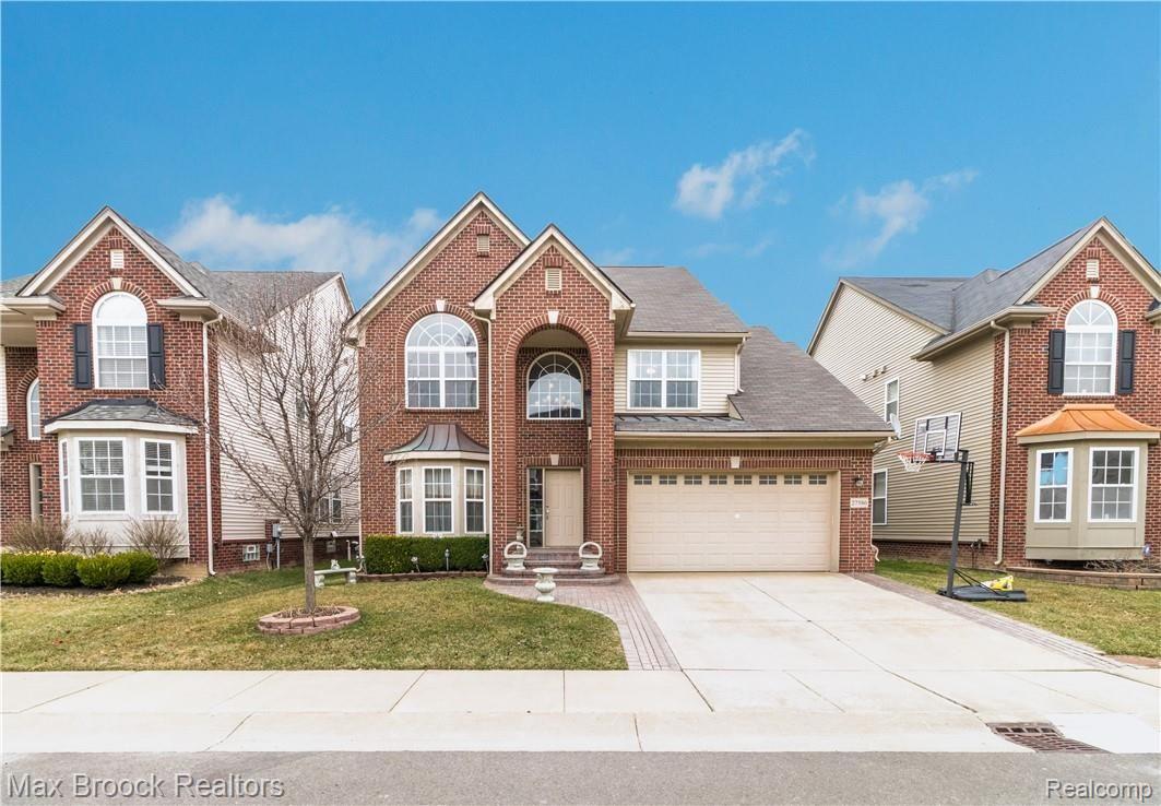 27586 Cromwell Road Novi, MI 48374 - Photo 1 of 44 Exteriors 2.jpg
