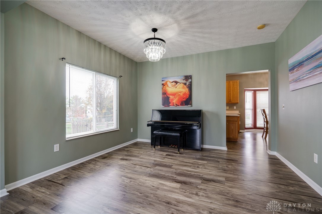 135 Farmridge Road Springboro, OH 45066 - Photo 9 of 38
