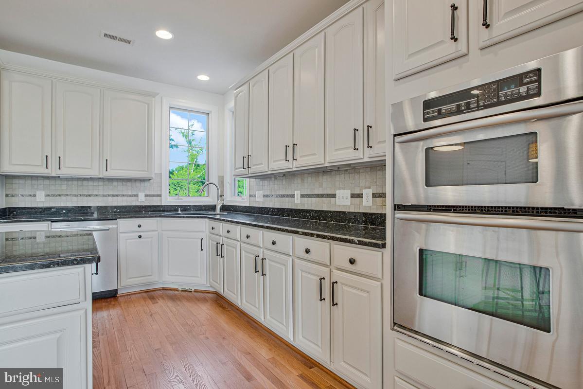 27 Hunting Court Edgewater, MD 21037 - Photo 24 of 86
