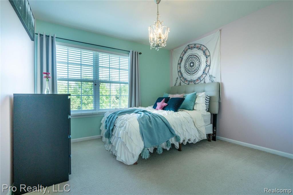 555 Cherry Orchard Road Canton, MI 48188 - Photo 18 of 23