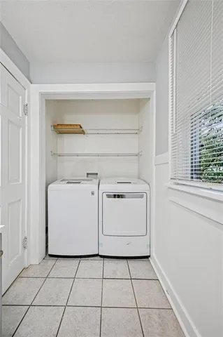 $232,700 | 611 Olive Street, Leavenworth, KS 66048