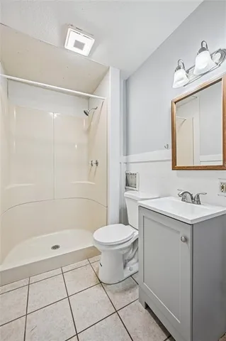 $232,700 | 611 Olive Street, Leavenworth, KS 66048