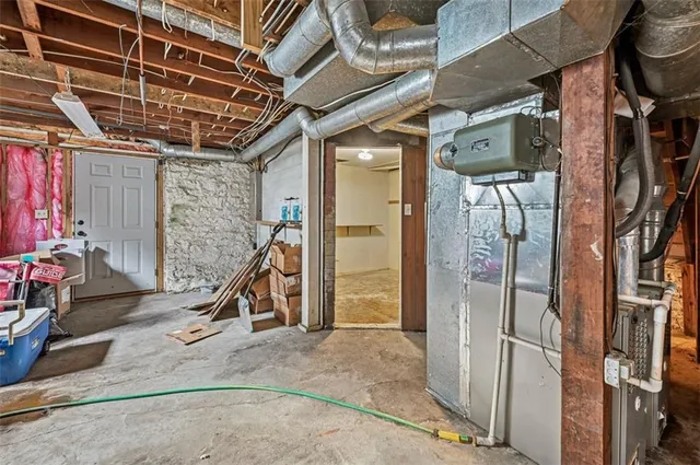 $232,700 | 611 Olive Street, Leavenworth, KS 66048