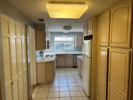 $325,000 | 1815 Lowry Avenue, Lakeland, FL 33801