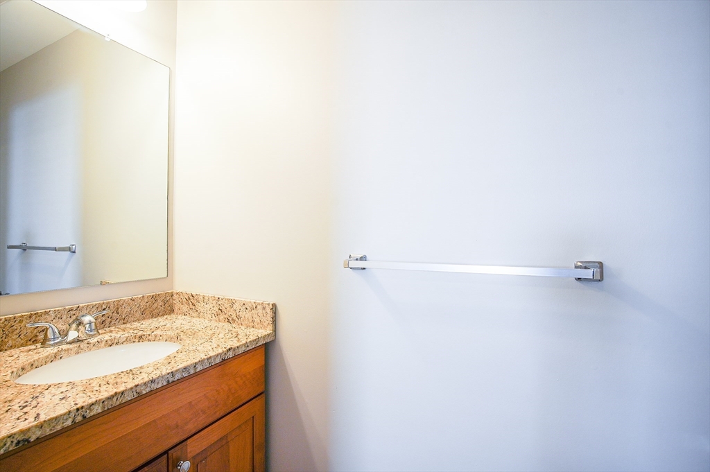 18 Healey Street, Unit 18 Springfield, MA 01151 - Photo 8 of 18 Gallery Image 8