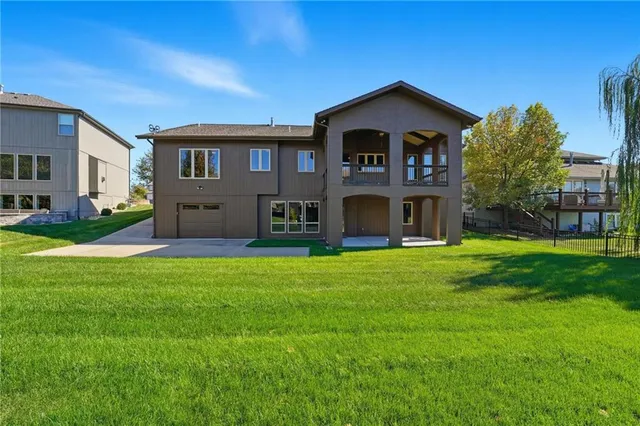 $729,900 | 4500 Southwest Aft Drive, Lee's Summit, MO 64082