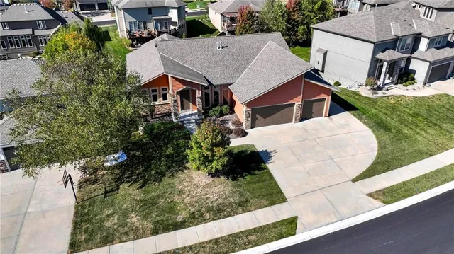$729,900 | 4500 Southwest Aft Drive, Lee's Summit, MO 64082