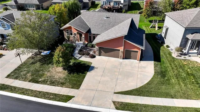 $729,900 | 4500 Southwest Aft Drive, Lee's Summit, MO 64082