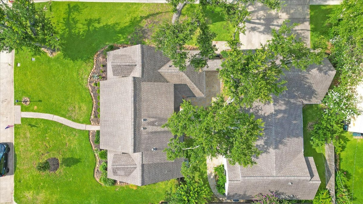2103 Southwick Street Houston, TX 77080 - Photo 48 of 49 an aerial view of a house with a yard