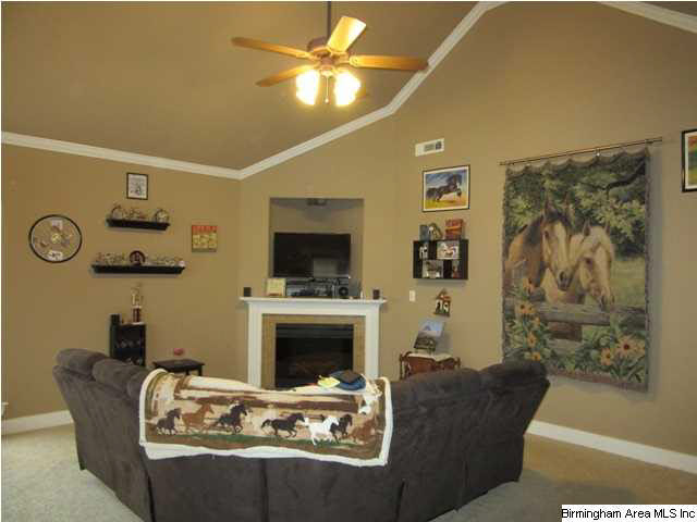 11 Spring Court Clanton, AL 35045 - Photo 2 of 32