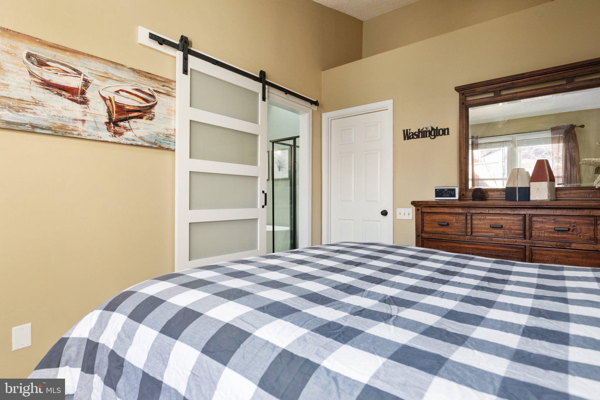 43882 Laburnum Square Ashburn, VA 20147 - Photo 13 of 25 Primary Bedroom