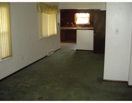 948 Hulton Road Penn Hills, PA 15147 - Photo 2 of 14 Living Room.