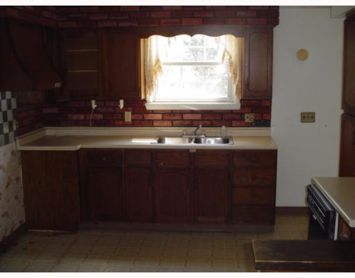 948 Hulton Road Penn Hills, PA 15147 - Photo 3 of 14 Kitchen.