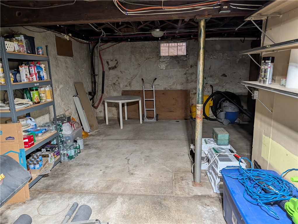 56 Mailloux Street Woonsocket, RI 02895 - Photo 29 of 42 Unit #1 Basement