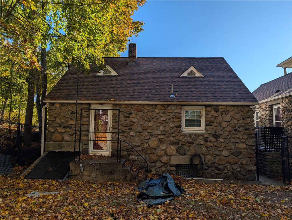 56 Mailloux Street Woonsocket, RI 02895 - Photo 8 of 42