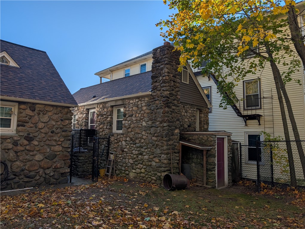 56 Mailloux Street Woonsocket, RI 02895 - Photo 9 of 42