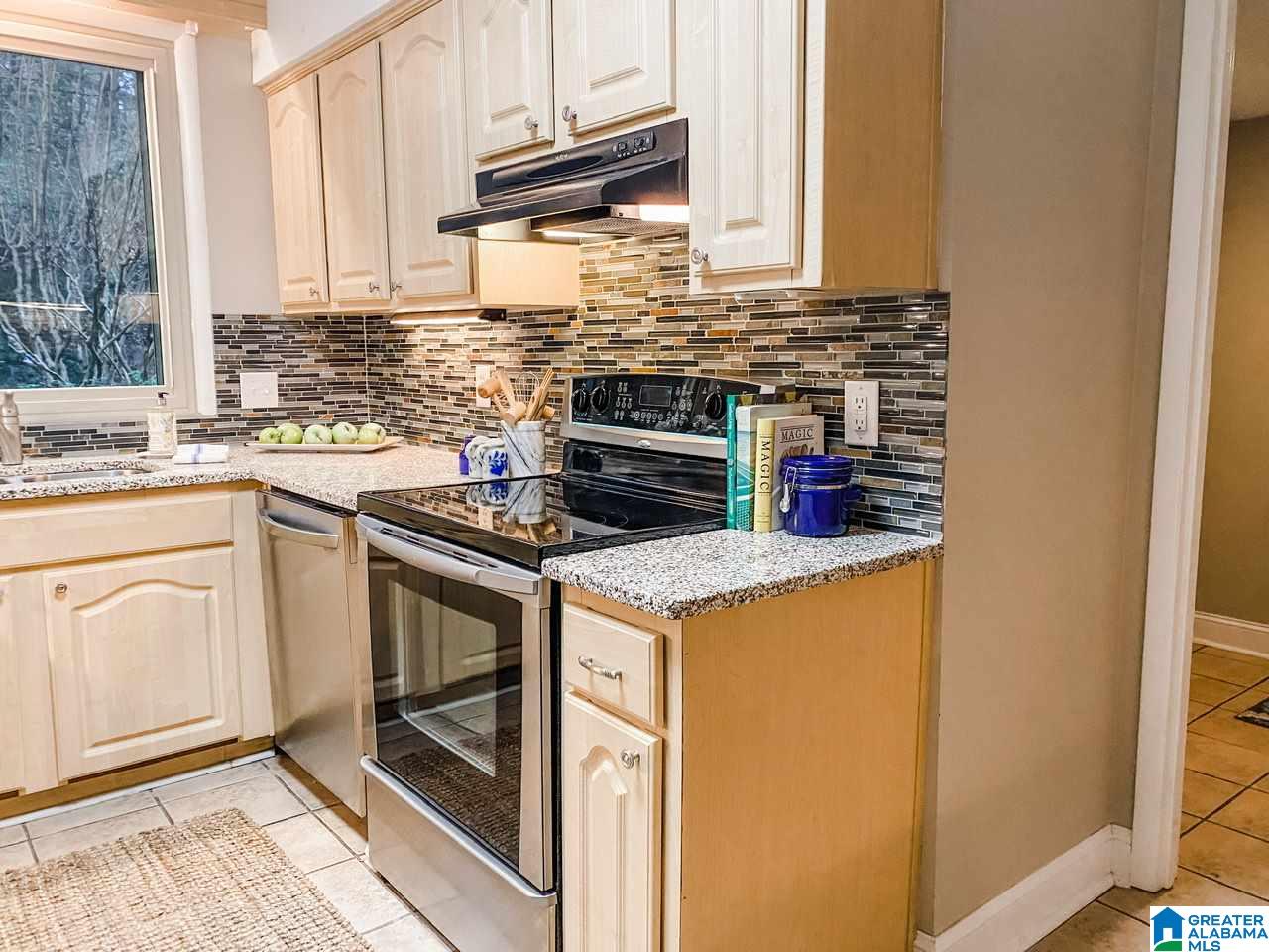 211 Running Brook Road, Unit 211 Birmingham, AL 35226 - Photo 2 of 45