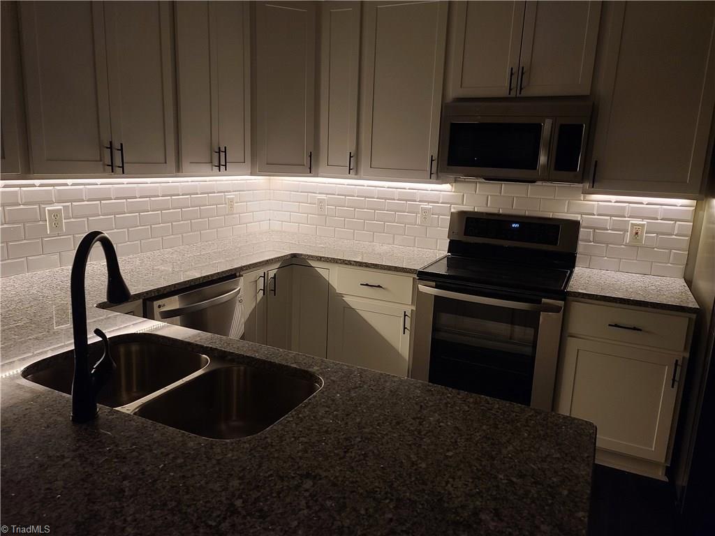 2073 Rayle Farm Road Pleasant Garden, NC 27313 - Photo 8 of 21 Gallery Image 8